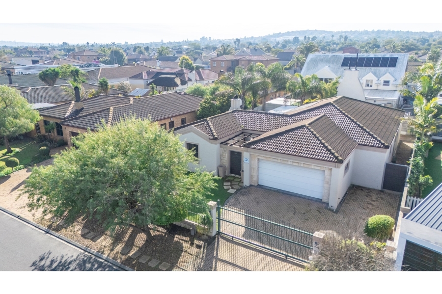 4 Bedroom Property for Sale in Sonkring Western Cape